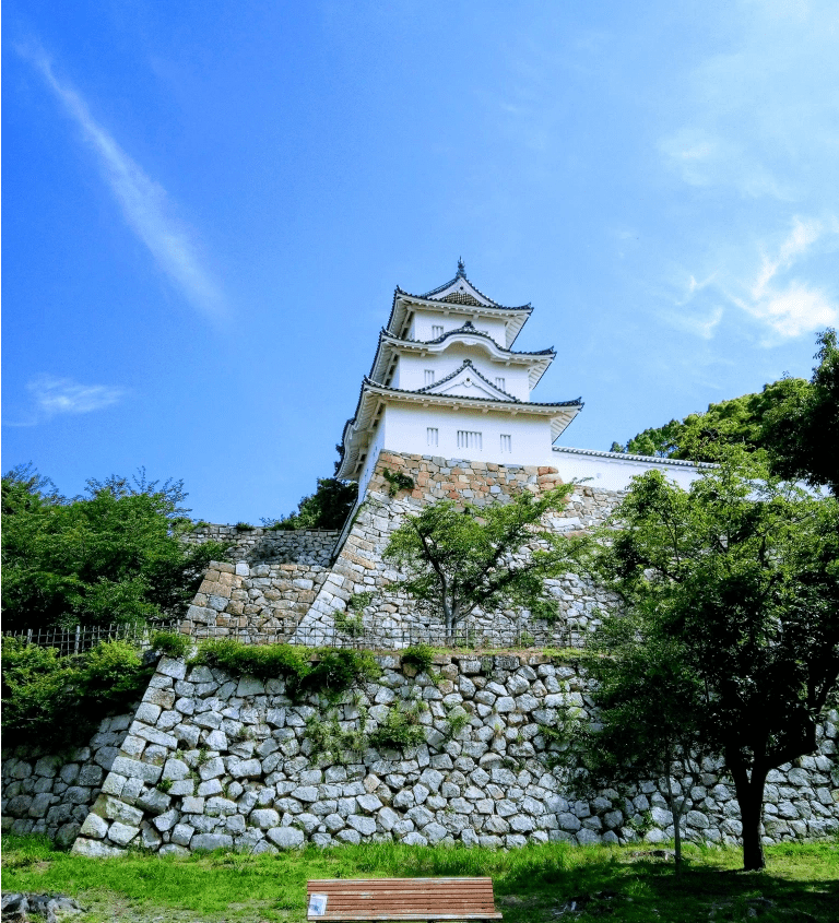 Reblog: Akashi Castle Ruins — JJJapan Experenice