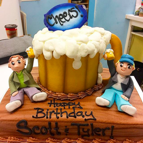 Beer Mug with Fondant People