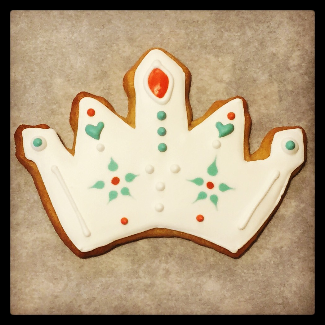 cute-tiara-cookie