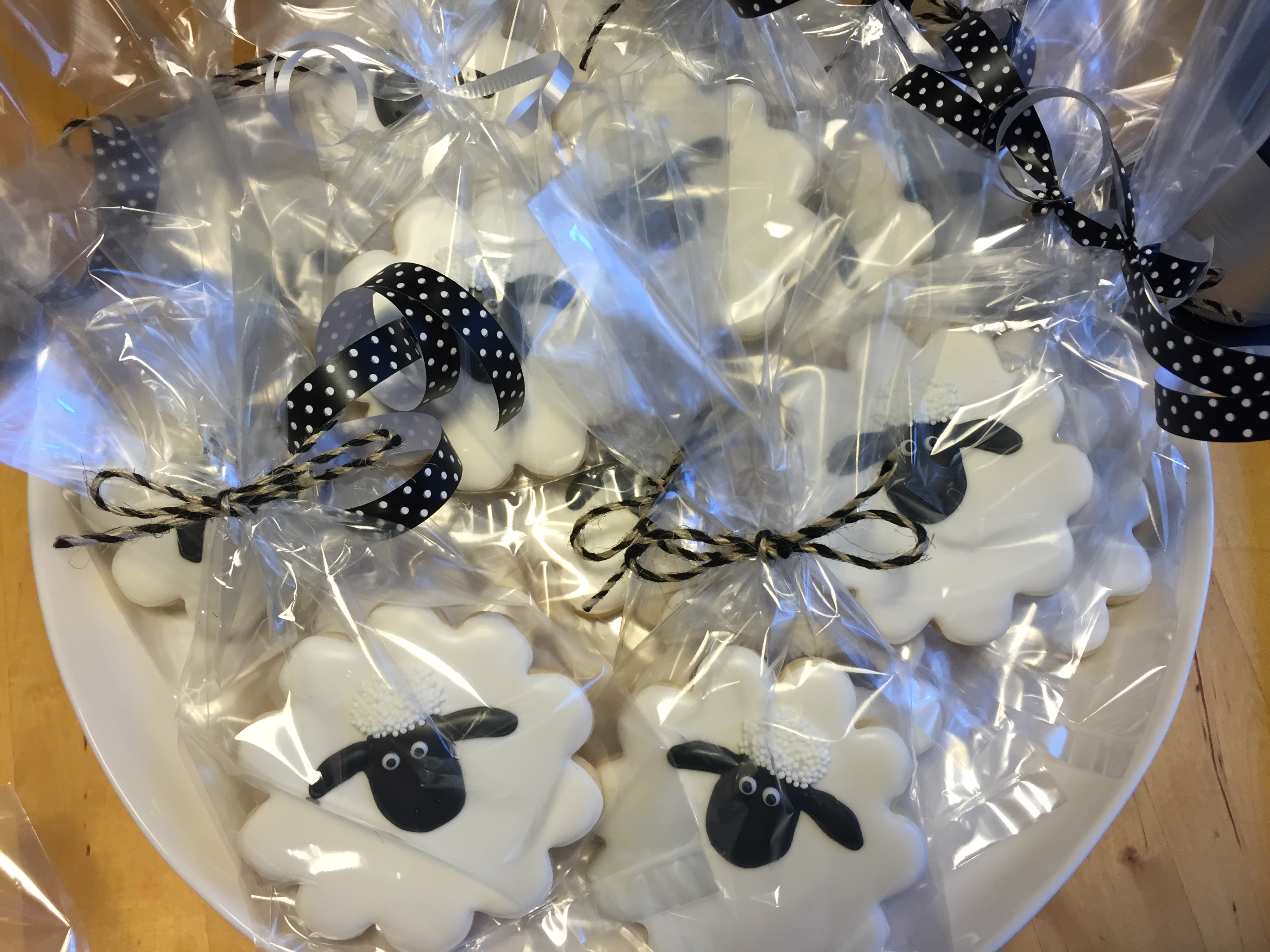 shaun-the-sheep-cookie-favors