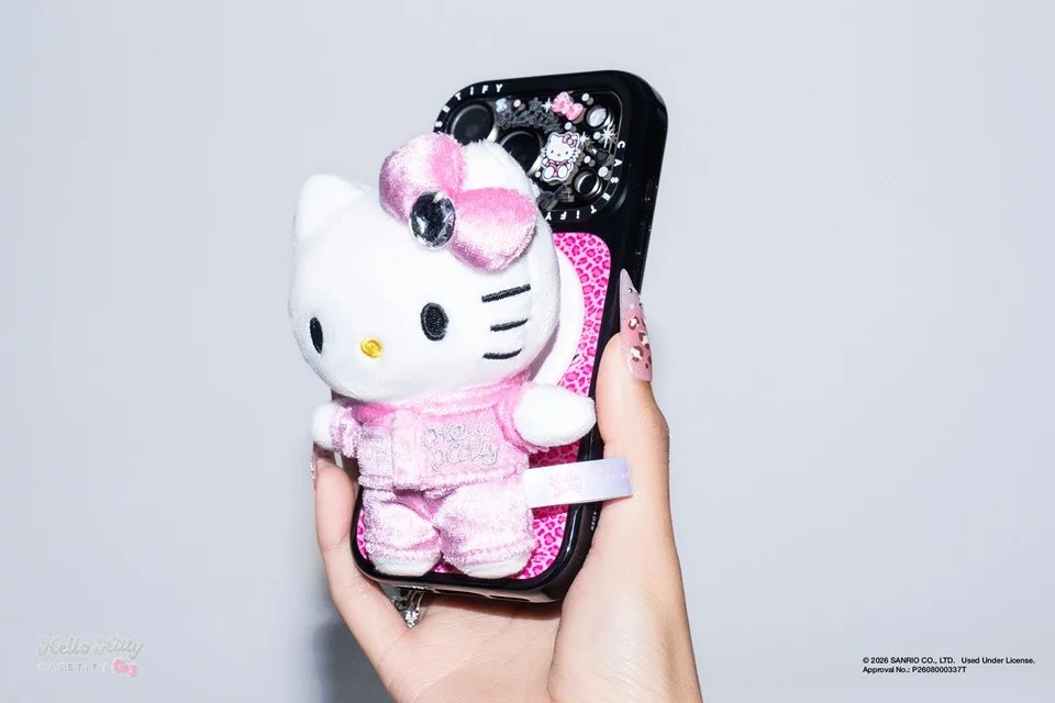 Hello Kitty by CASETiFY 多樣化電子生活配件