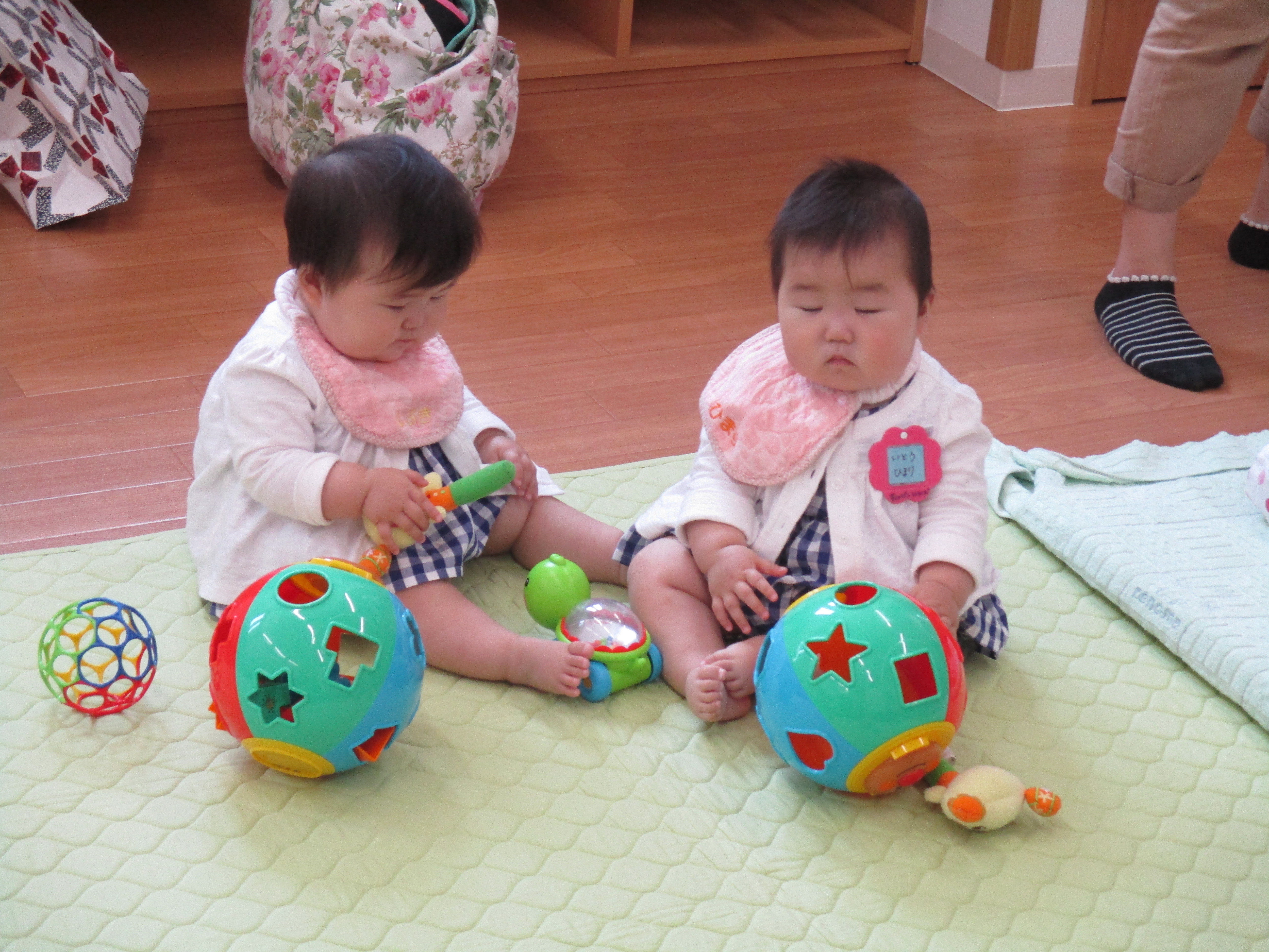 2人でなかよく♡