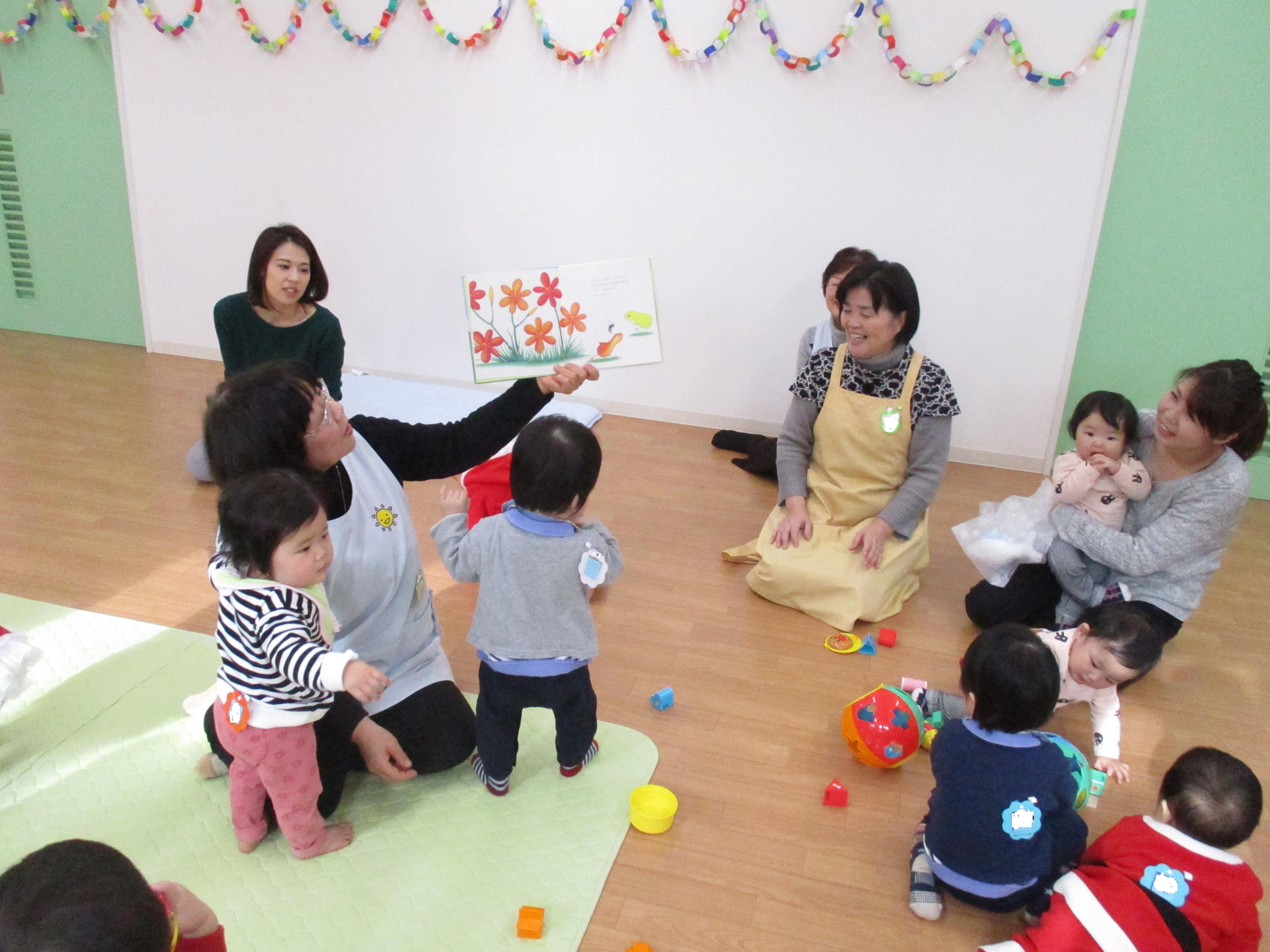 ボランティアさんの読み聞かせ★