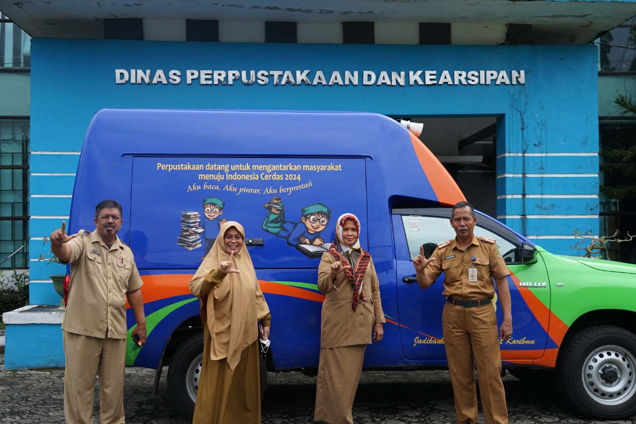 tingkatkan literasi mobil perpustakaan keliling baru siap layani masyarakat fajar sulsel