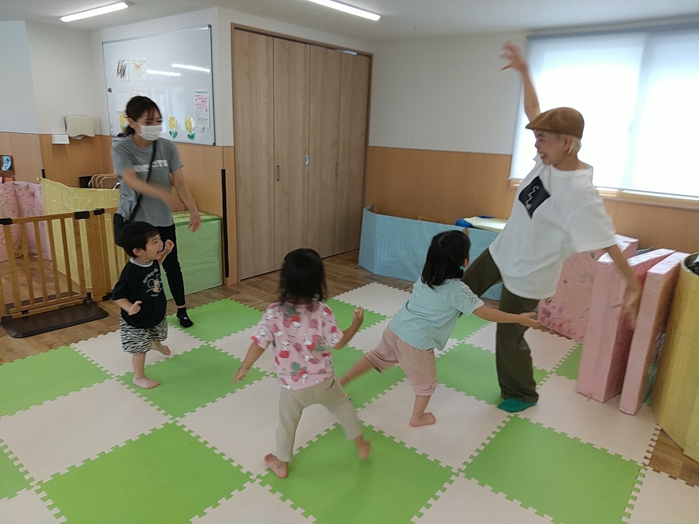 大好きなマリノダンスとおもちゃ作り