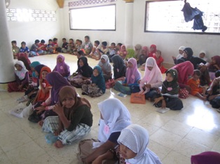 Peringati Milad, Kohati Adakan Penyuluhan Ibu dan Anak