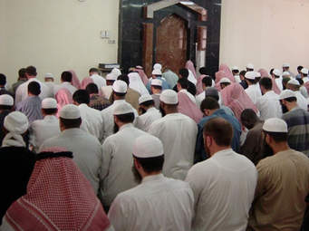 Shalat Tahajud Berjamaah, Bolehkah?