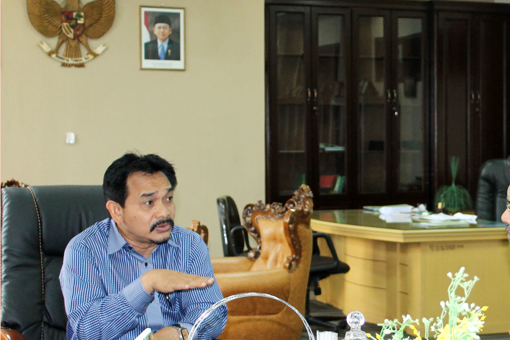 Rektor: Masuk Asrama atau Keluar Kampus