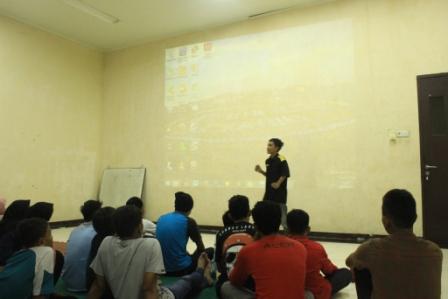 Sumberpost Beri Pelatihan Jurnalistik di Sukma Bangsa Pidie
