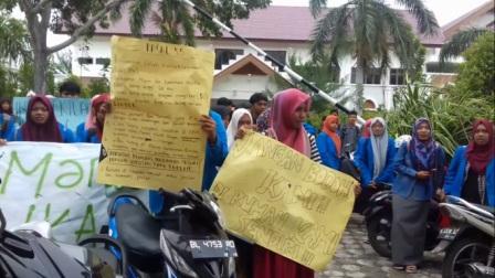 Dekan Nilai Aksi Mahasiswa KPI sebagai Kontrol