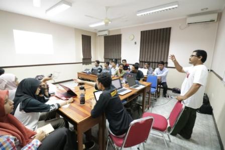 Wakil Rektor Buka Workshop Video Kreatif