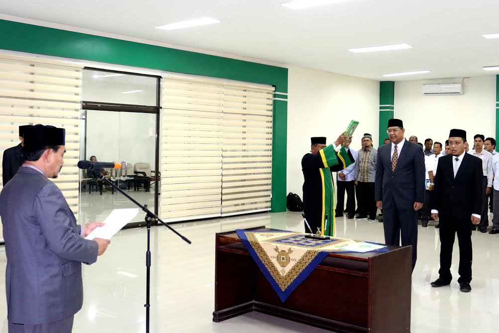 Rektor Lantik Syahrizal Abbas Sebagai Direktur PPS UIN Ar-Raniry