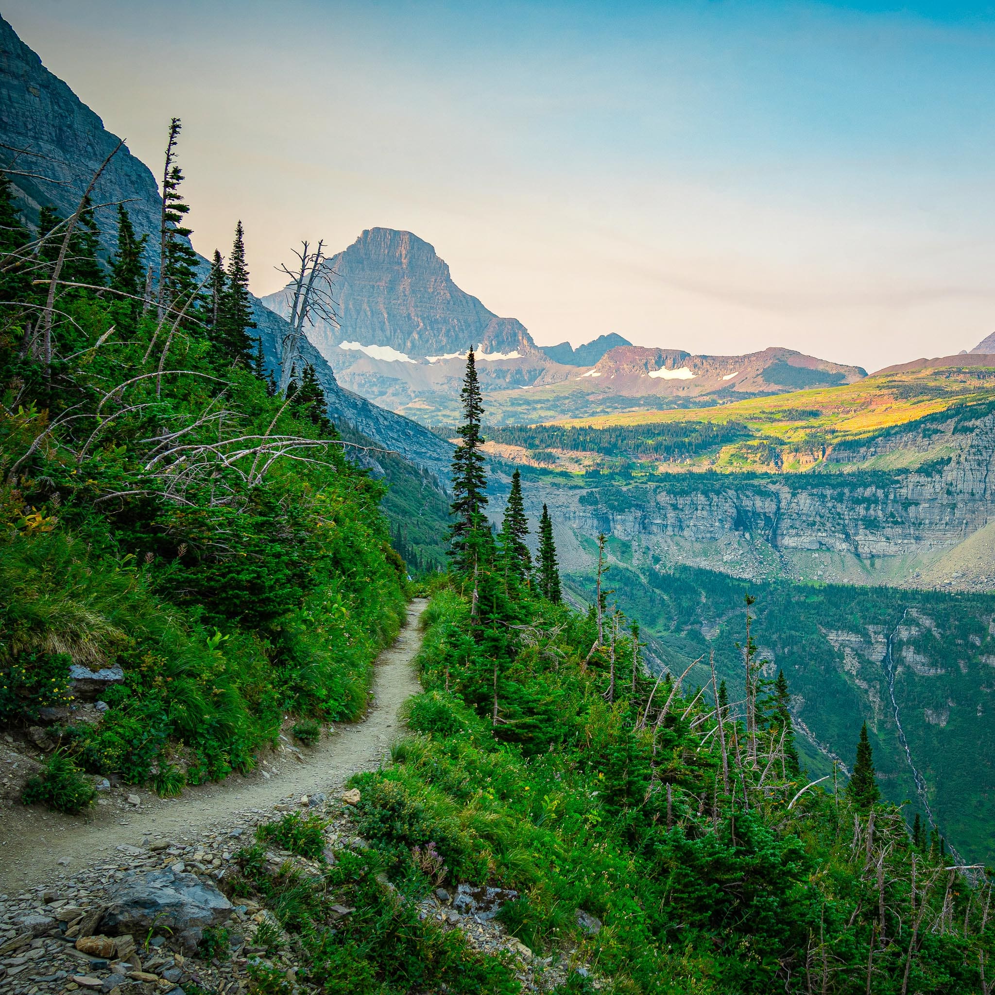Discover The Best Hiking In North America 2026 Summitborn 20220903 Adobestock 620708932.