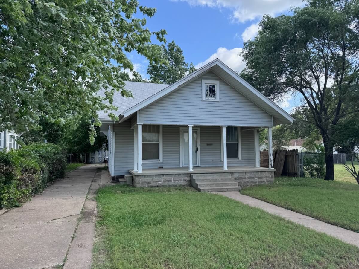 818 W 1ST, El Dorado, Kansas 67042 - Real Estate Auction - Sundgren Realty