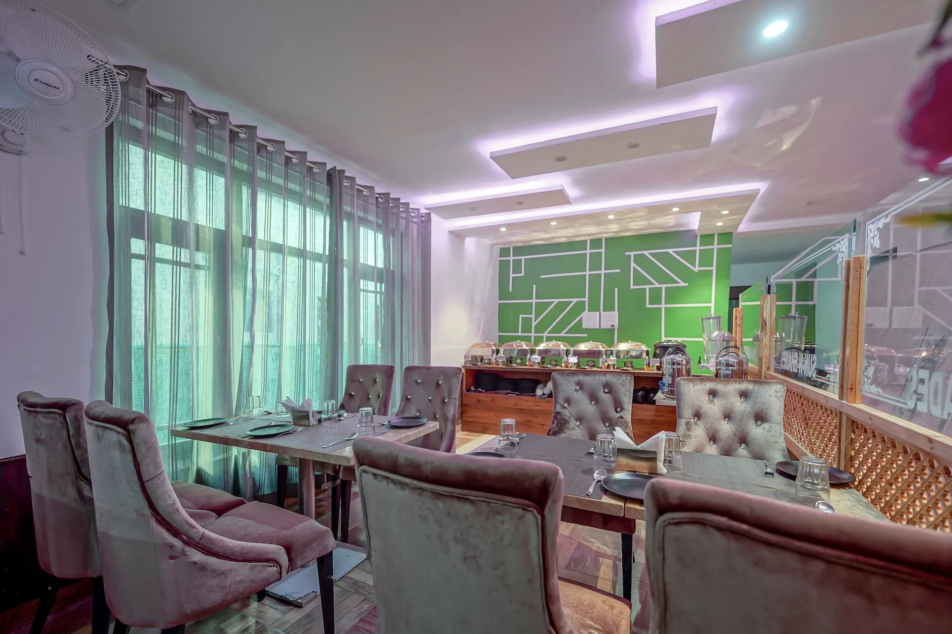 Dining Sun N Shades Best Budget Hotel In Pahalgam