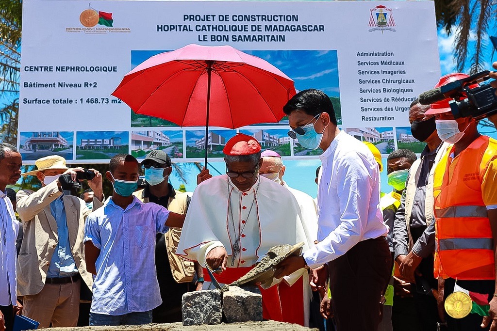 Madagascar : Le Président Rajoelina annonce un centre de transplantation rénale à Toamasina
