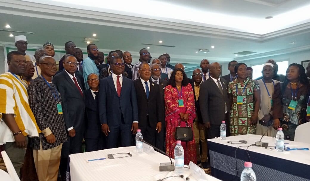 Economie: La dette publique en Afrique de l’ouest en débat à Cotonou