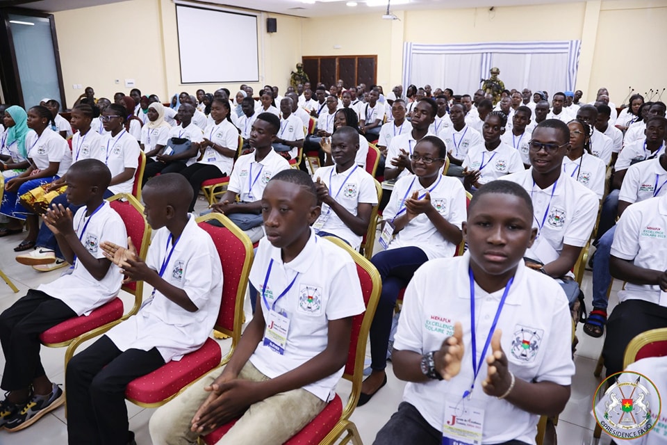 Burkina Faso : Le Président Ibrahim salue les efforts des acteurs de l’enseignement