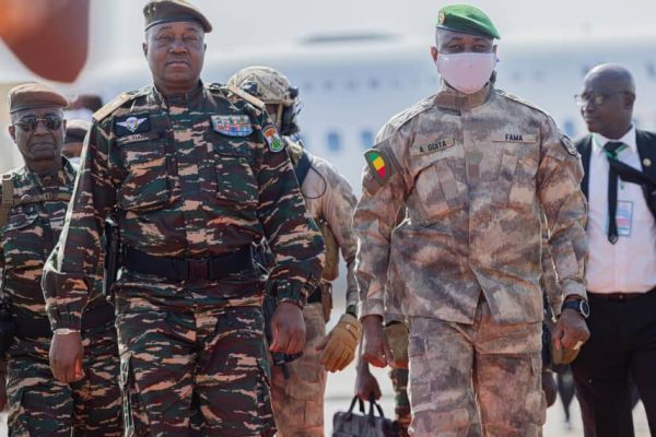 Diplomatie : Abdourahamane Tchiani chez Assimi Goïta, ce qu’ils se sont dit