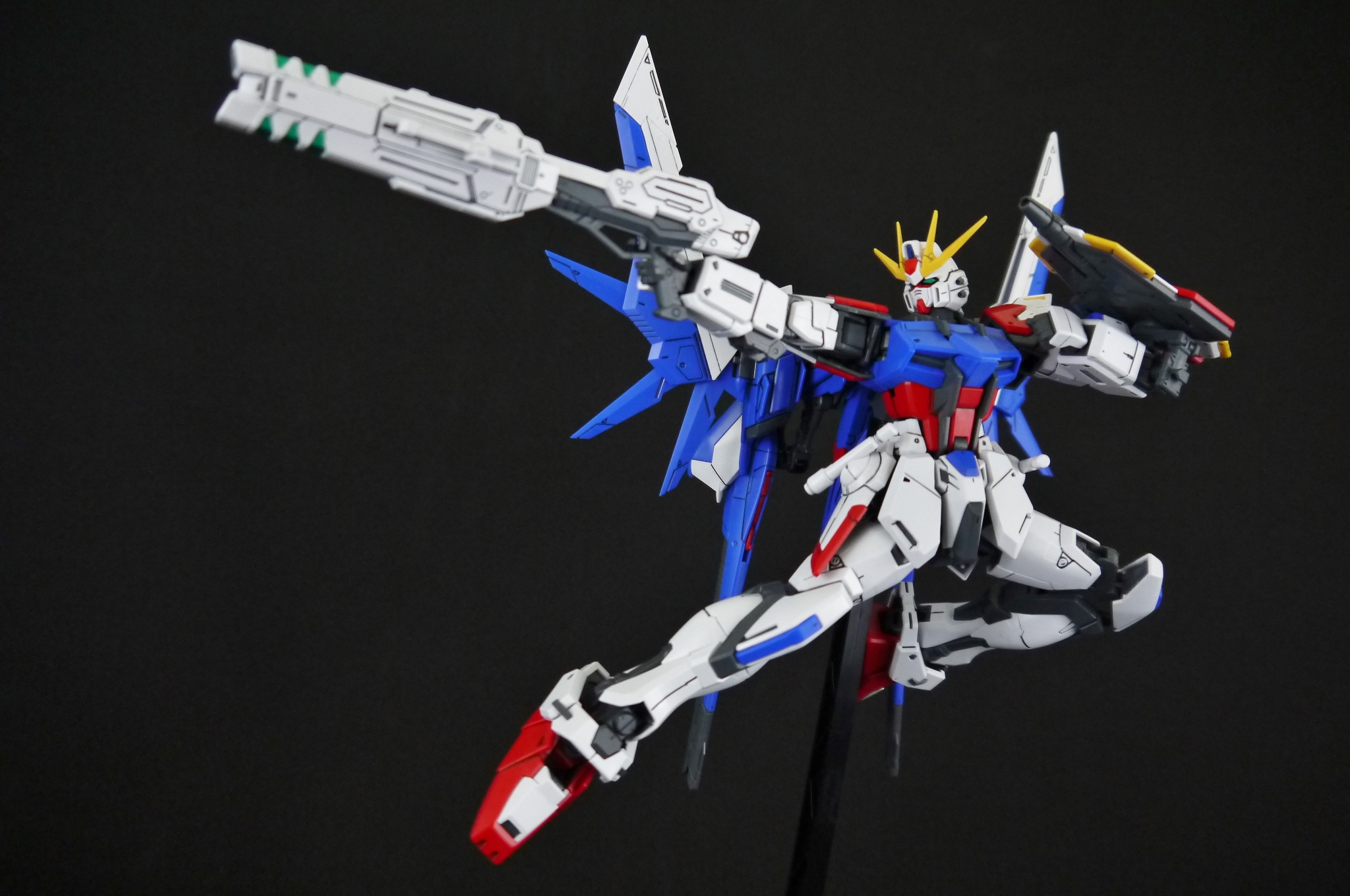 MG Build Strike Gundam Full Package – Supar Robo