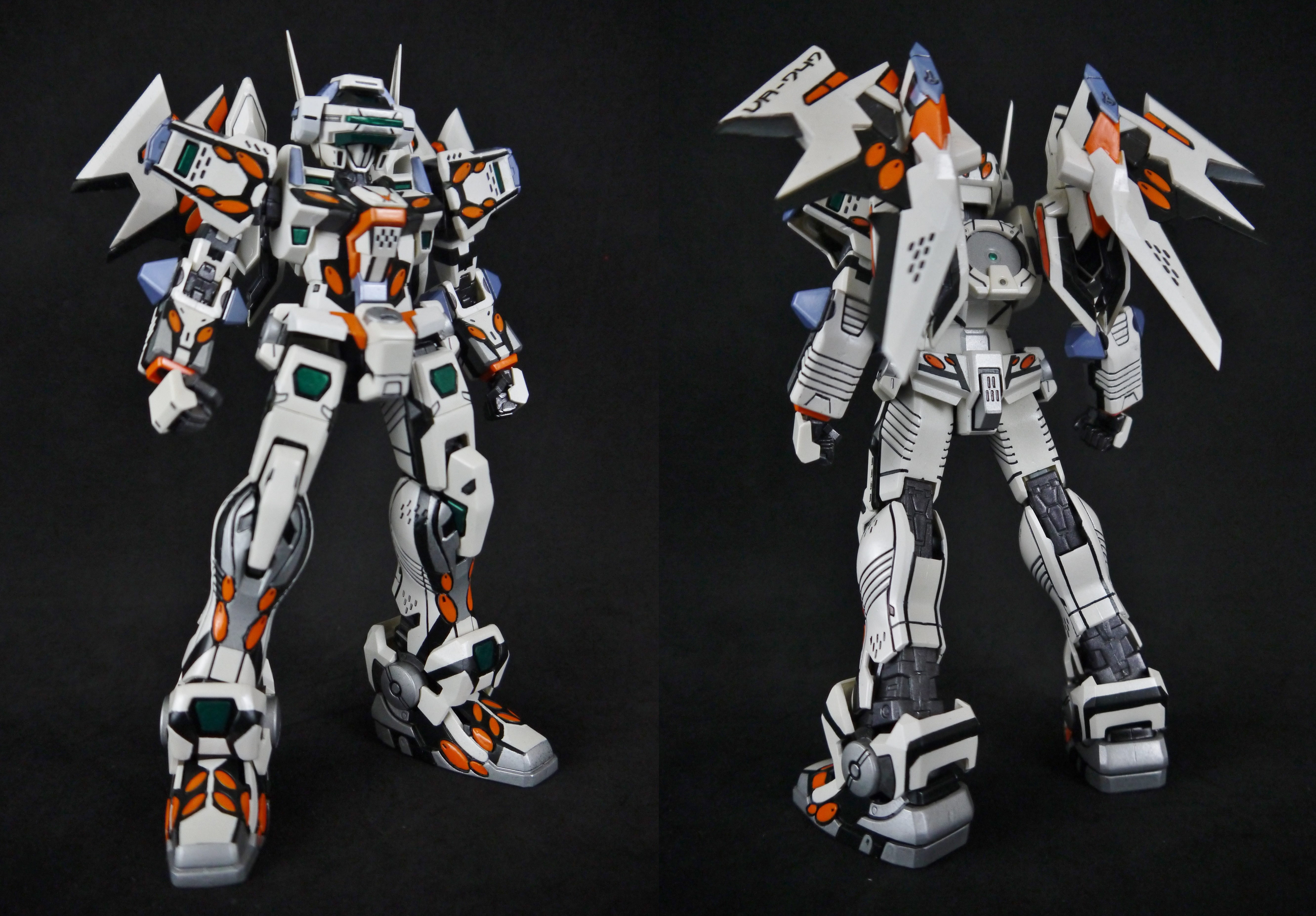 Hasegawa 1/100 Temjin 747 Type a8 “White Rainbow Knight” – Supar Robo