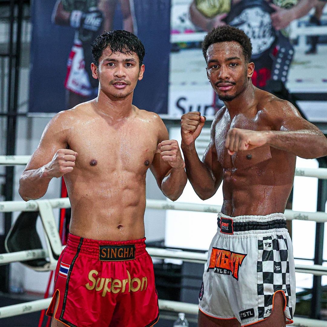 Buy Superbon Muay Thai Shorts RED GOLD Superbon Muay thai