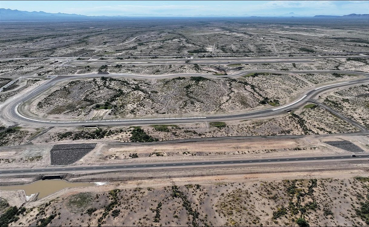 Toyota's Epic 12,000-Acre Arizona Proving Ground: Hydrogen Cars Unleashed! (2026)