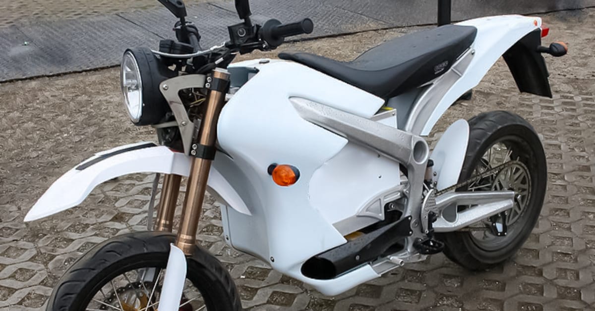 9 Electric Dirt Bikes That Go 30+Mph