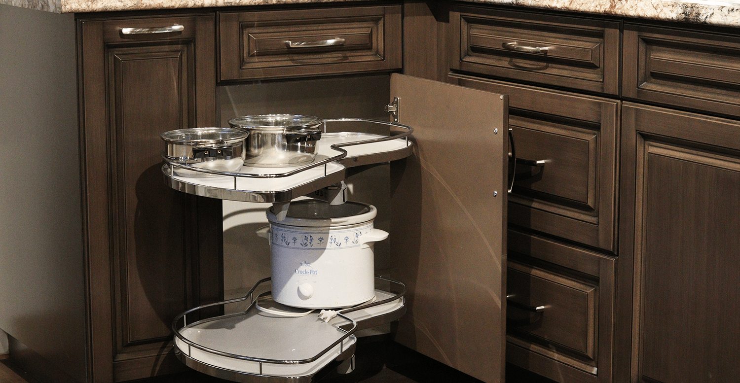 21.10.2021 · wipe down the blinds until the stains wash off of them. Corner Cabinet Solutions | Superior Cabinets