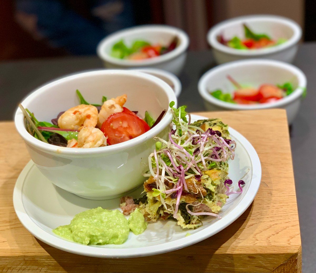 Keto-Workshop: Salat mit Scampis und Frittata