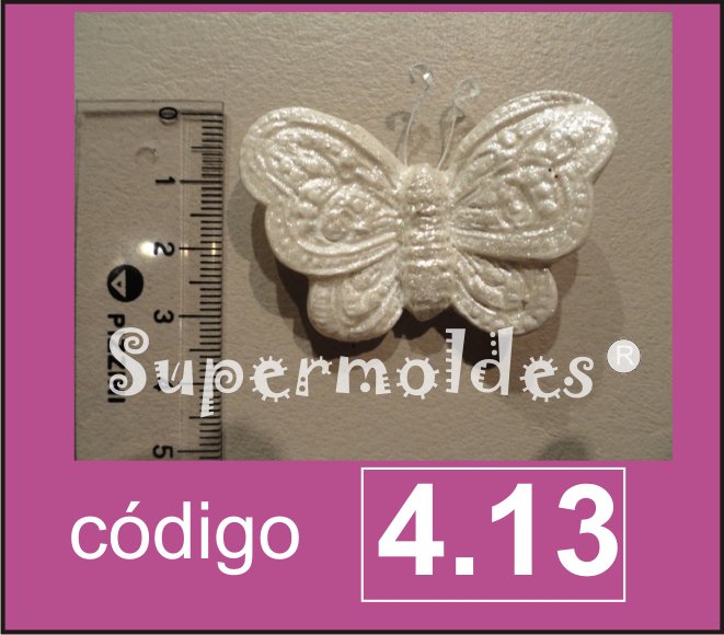 Mariposa labrada calada 4cm alto