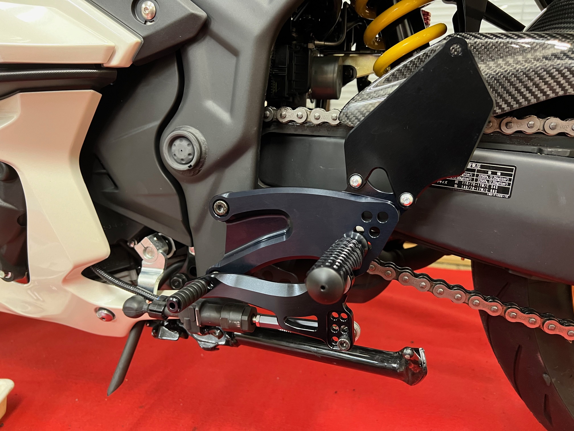 YZF-R25/R3 14- STDバックステップ 取り付け |