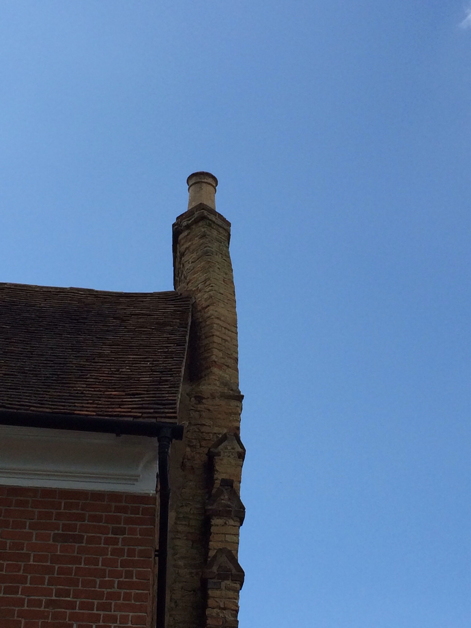 The crooked chimney