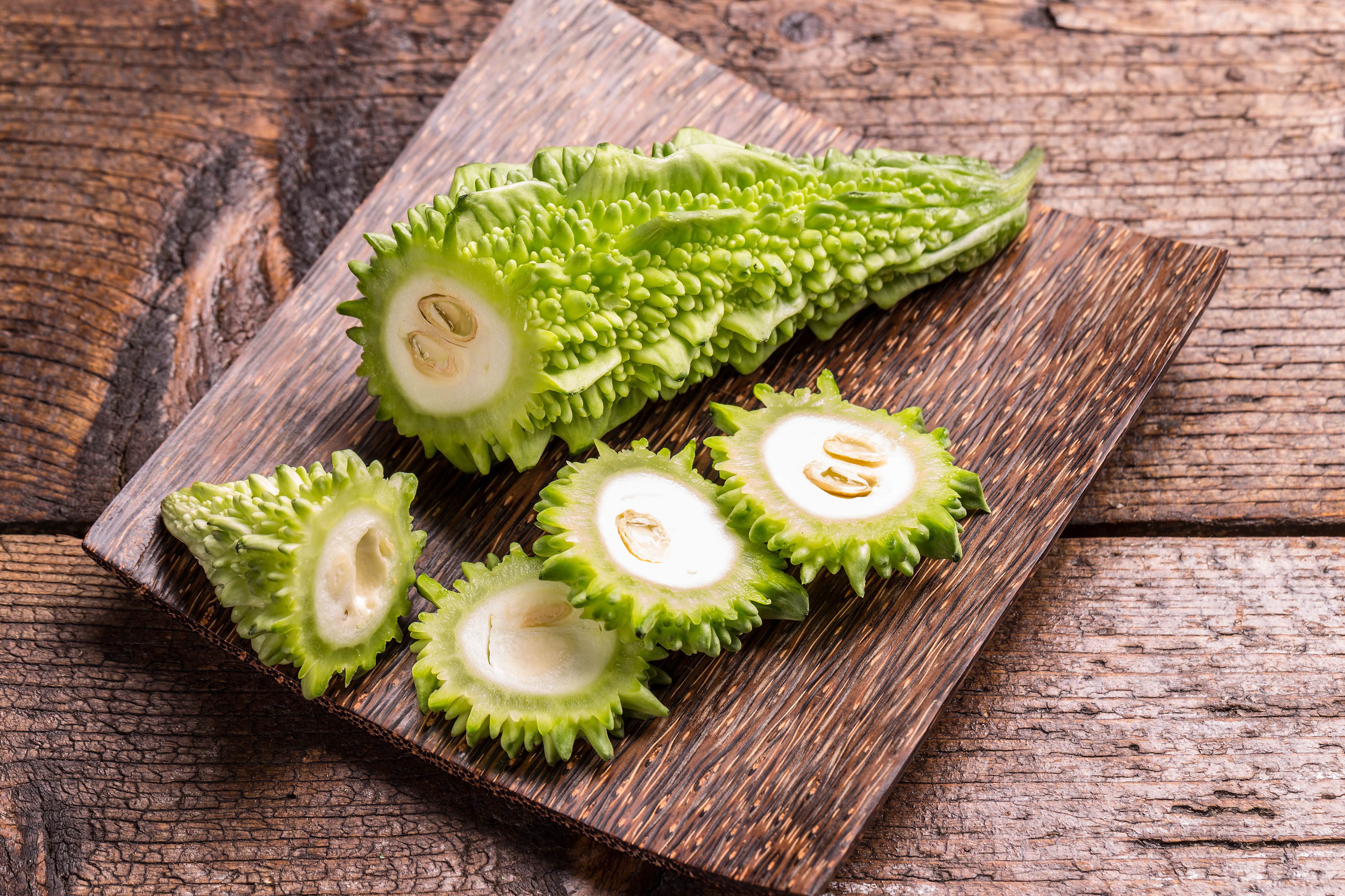 There are two types of bitter melon: 3 Bitter Melon Momordica Charantia Benefits Risks Selfdecode Supplements