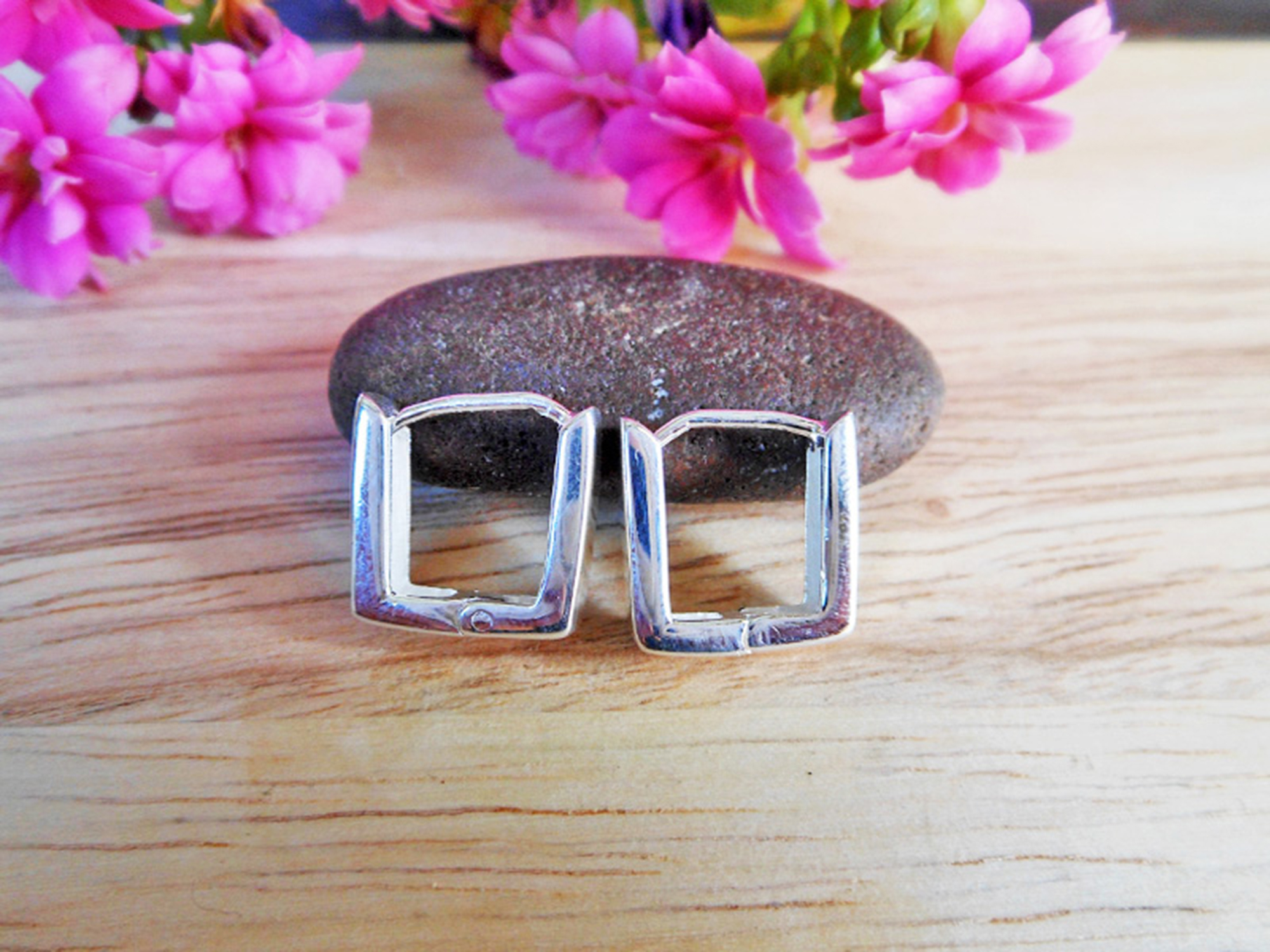 Square Huggie Earrings, Unisex Hoop Earrings Sup Silver