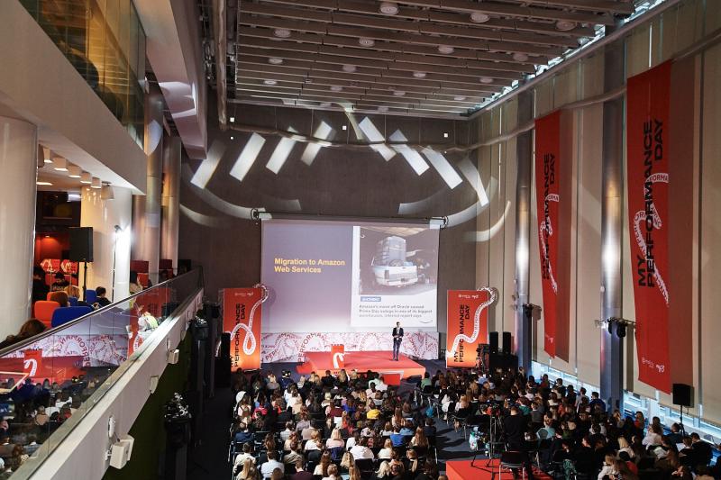 Surfalytics Dataanalytics Surfalytics - Premium Vintage Photo Gallery - 8K