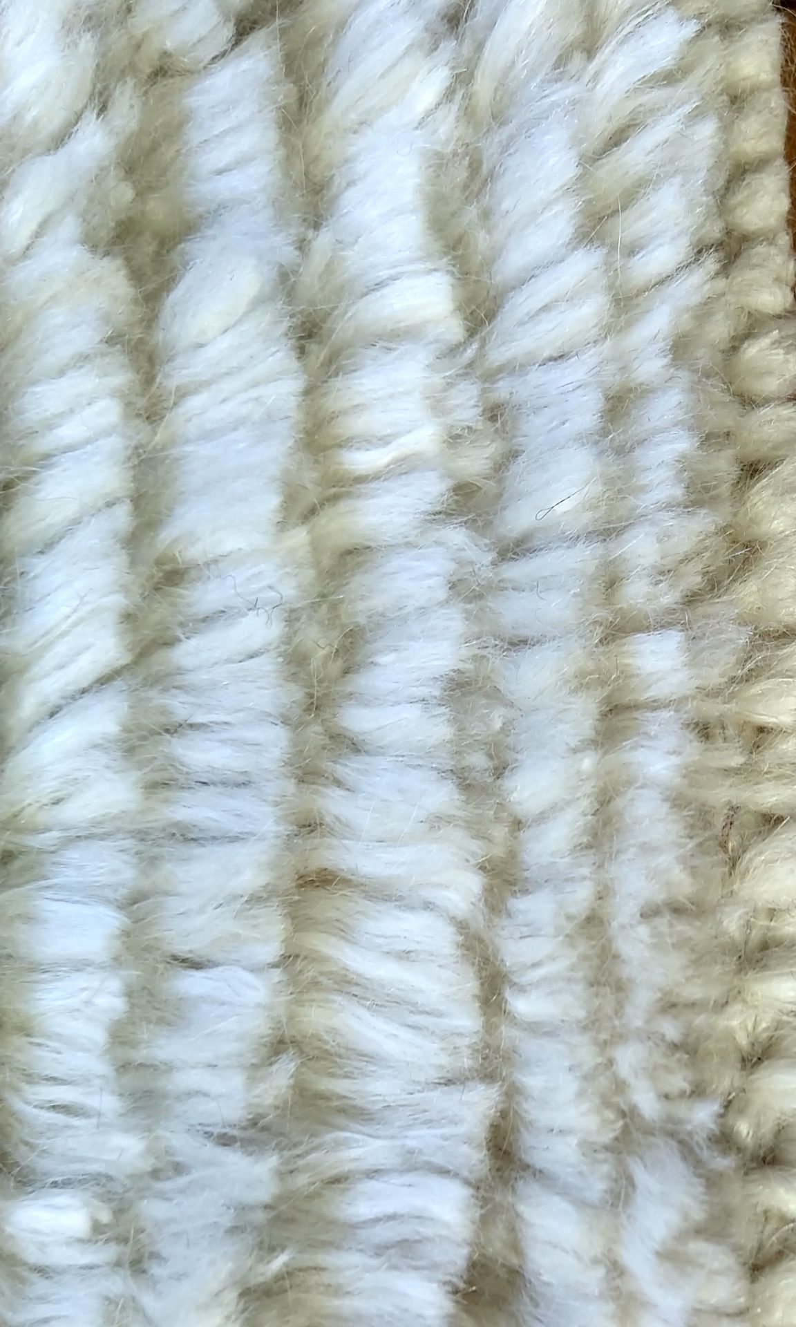 Beige-Cut