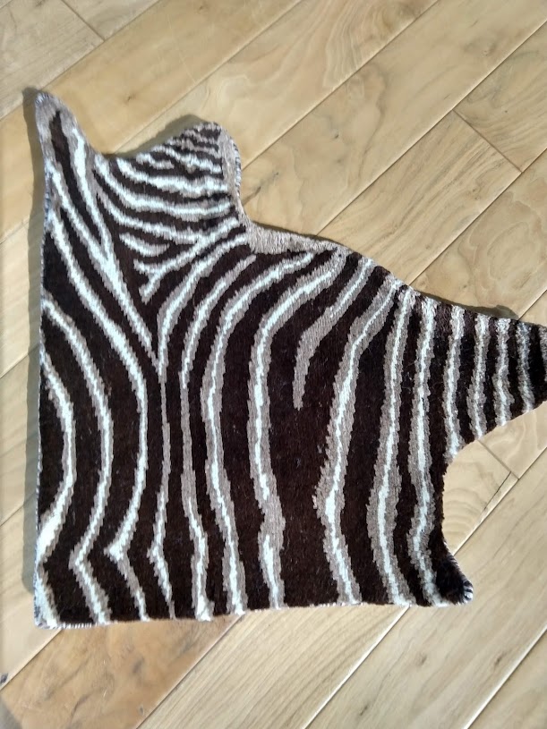 Suri Persian Knot-Zebra