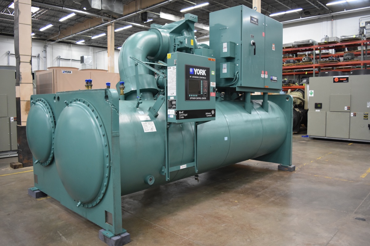 Water Cooled Scroll Chiller Daikin Applied 163 Ton Water-Cooled Chiller. Water Cooled Scroll Chiller Daikin Applied We buy sell used chillers.