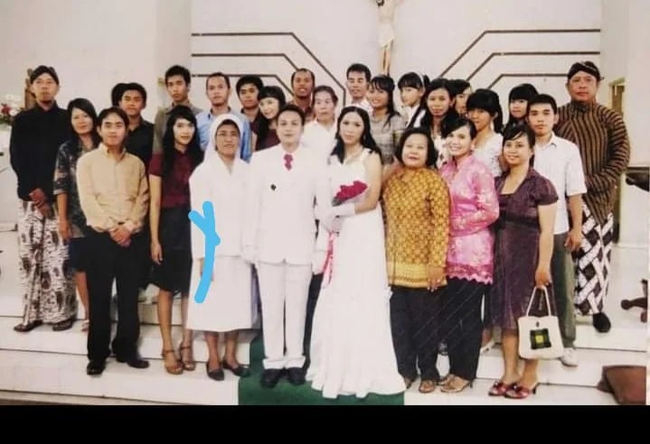 bersama Koor St Sisilia, dalam pernikahan Katarina Ristu Jati