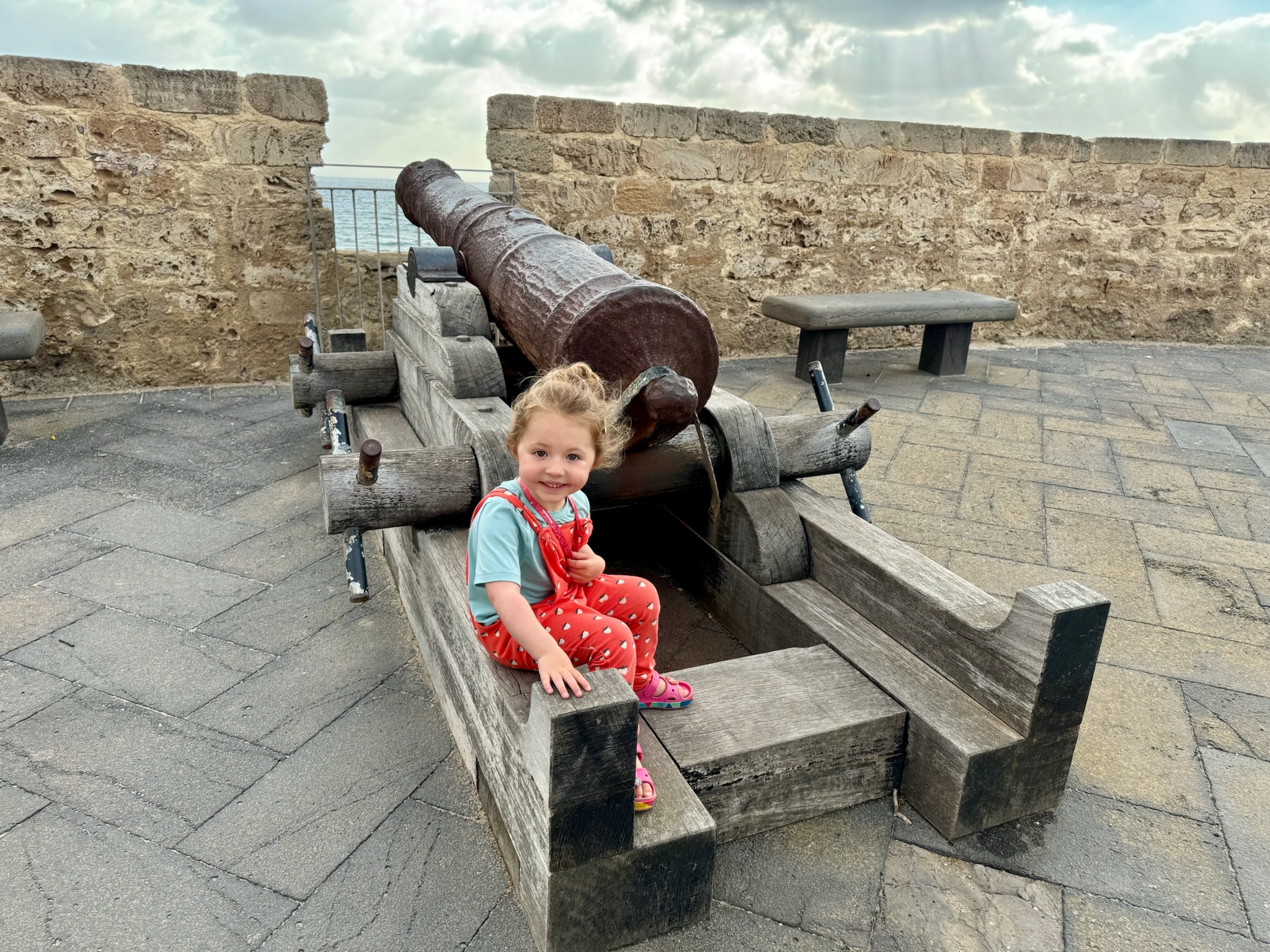 Fia and her cannon