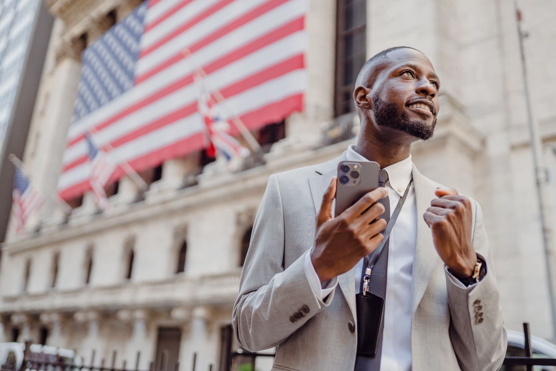 How an S&P 500 High, Then Reality Checks Hit Markets This Week 3 Wall Street and the New York Stock Exchange represent a U.S. market navigating record stock levels, high Treasury yields and renewed economic uncertainty.