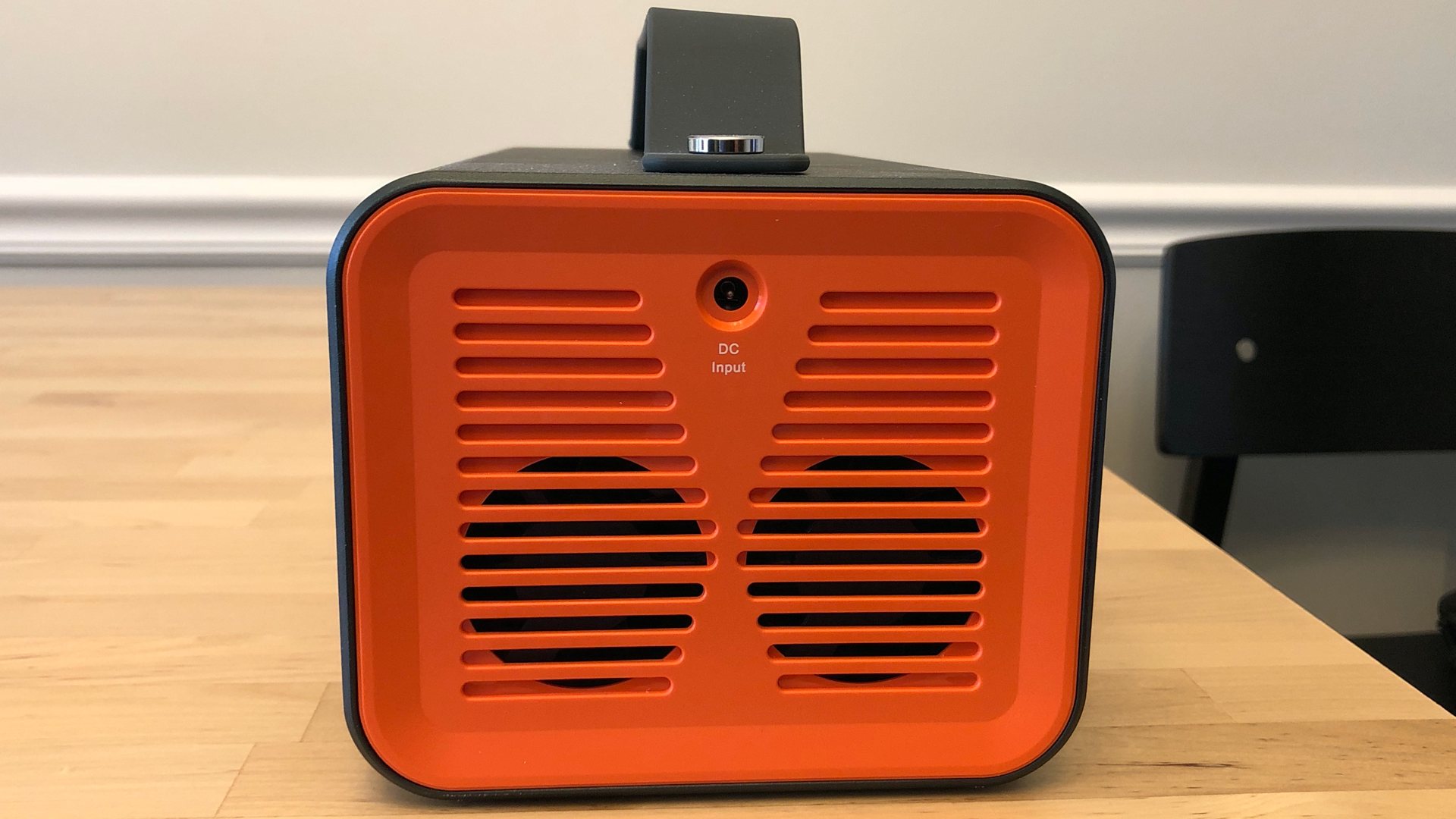 NOVOO 230Wh Portable Power Station Review - Switch Chargers