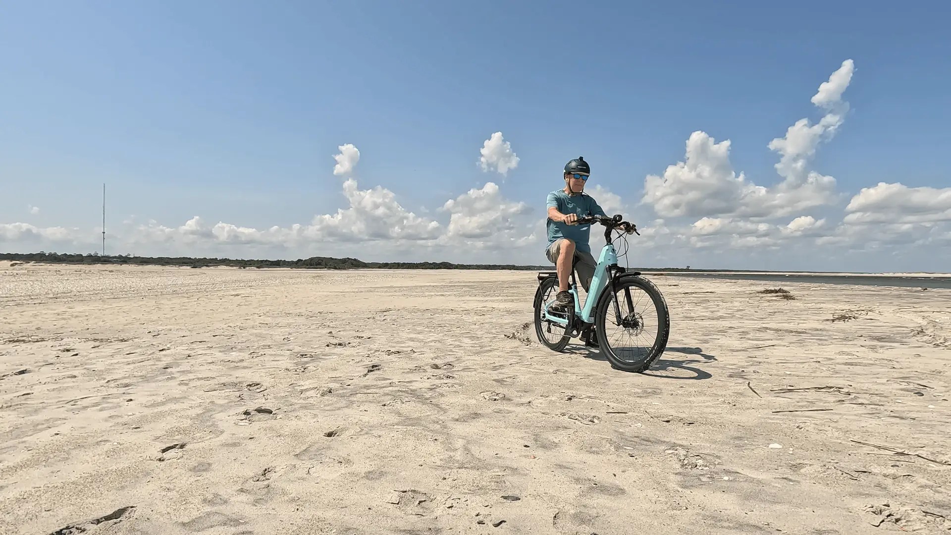 D2 on beach