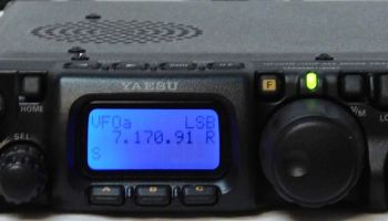 YAESU　FT-817ND　HF～430MHz＋おまけ Yaesu FT-817ND Compact Transceiver HF / 50 /144 / 430MHz All