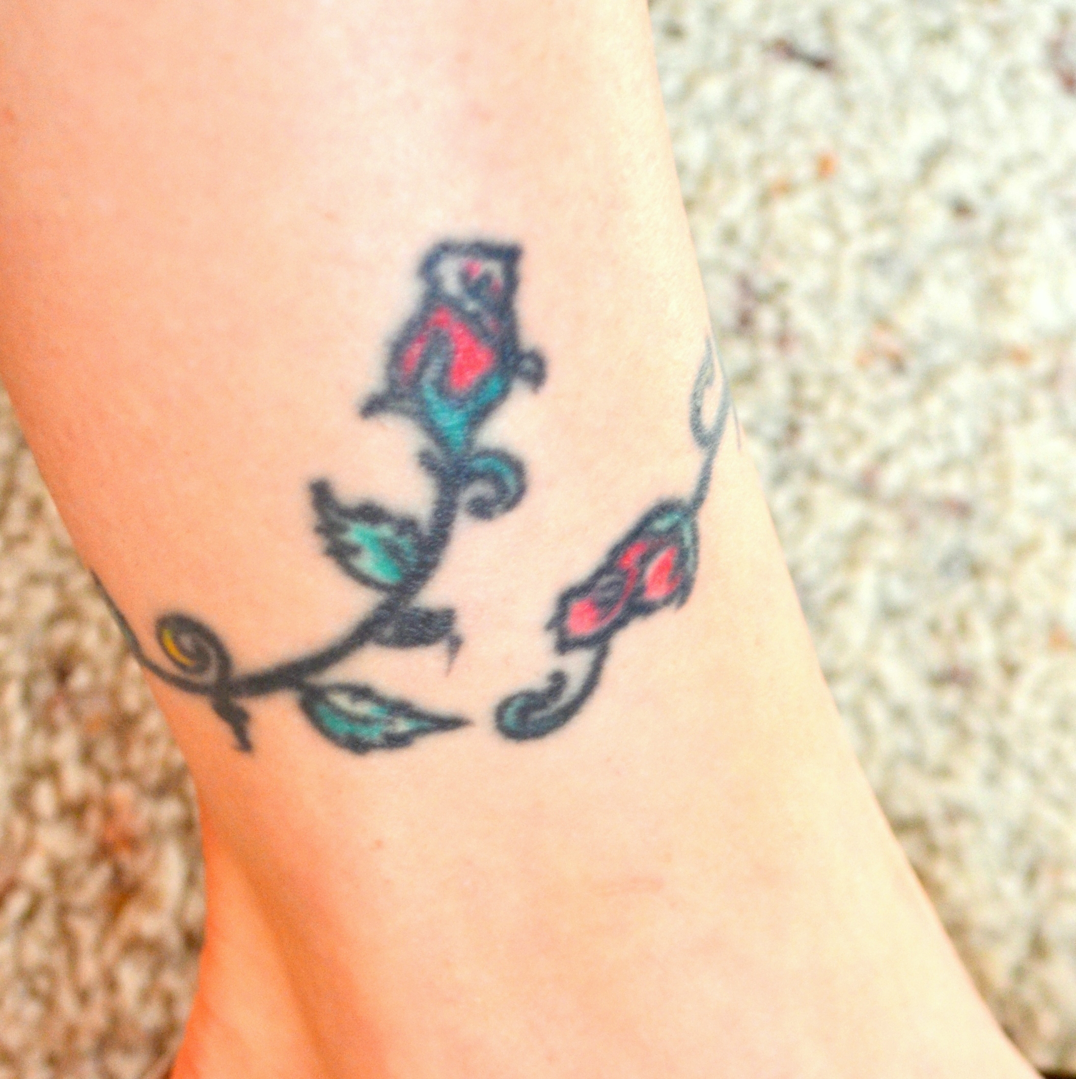 Guns N Roses Tattoo – Sydney Aaliyah Michelle 2120_x_2113_jpg