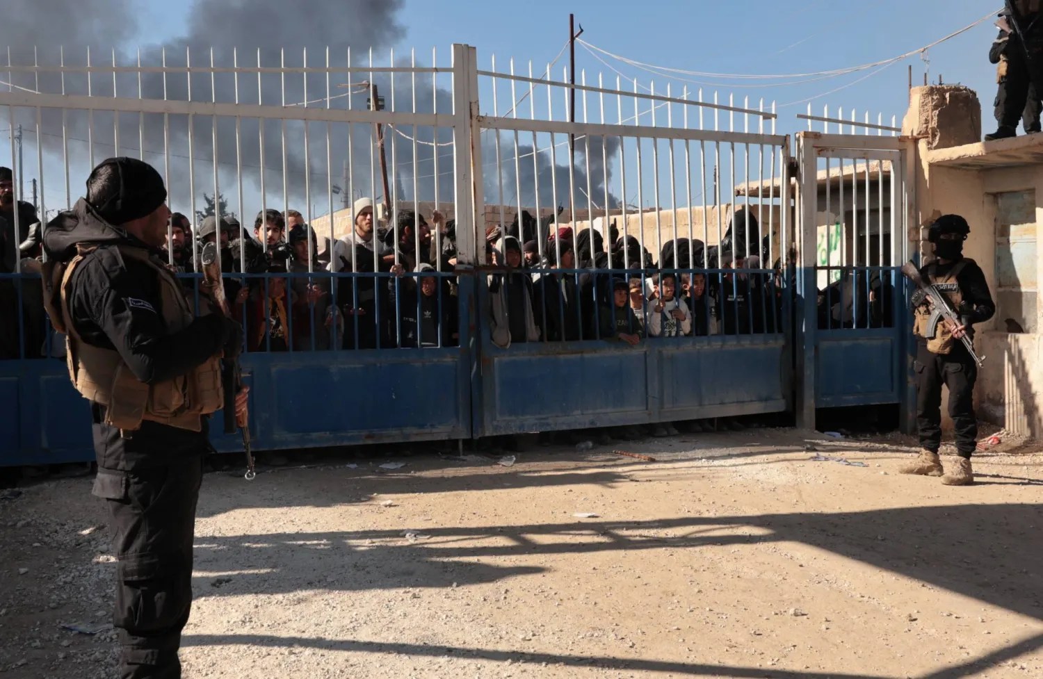 نيويورك تايمز: تغير موازين القوى في سوريا يقلب المعادلة بالنسبة لأسرى داعش