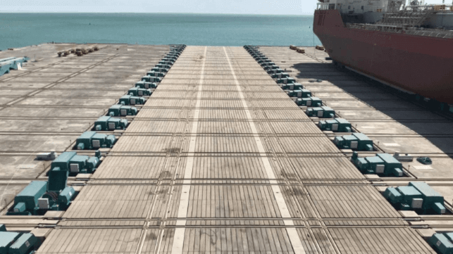 Career Syncrolift - Elegant Desktop Vintage Illustrations | Free Download