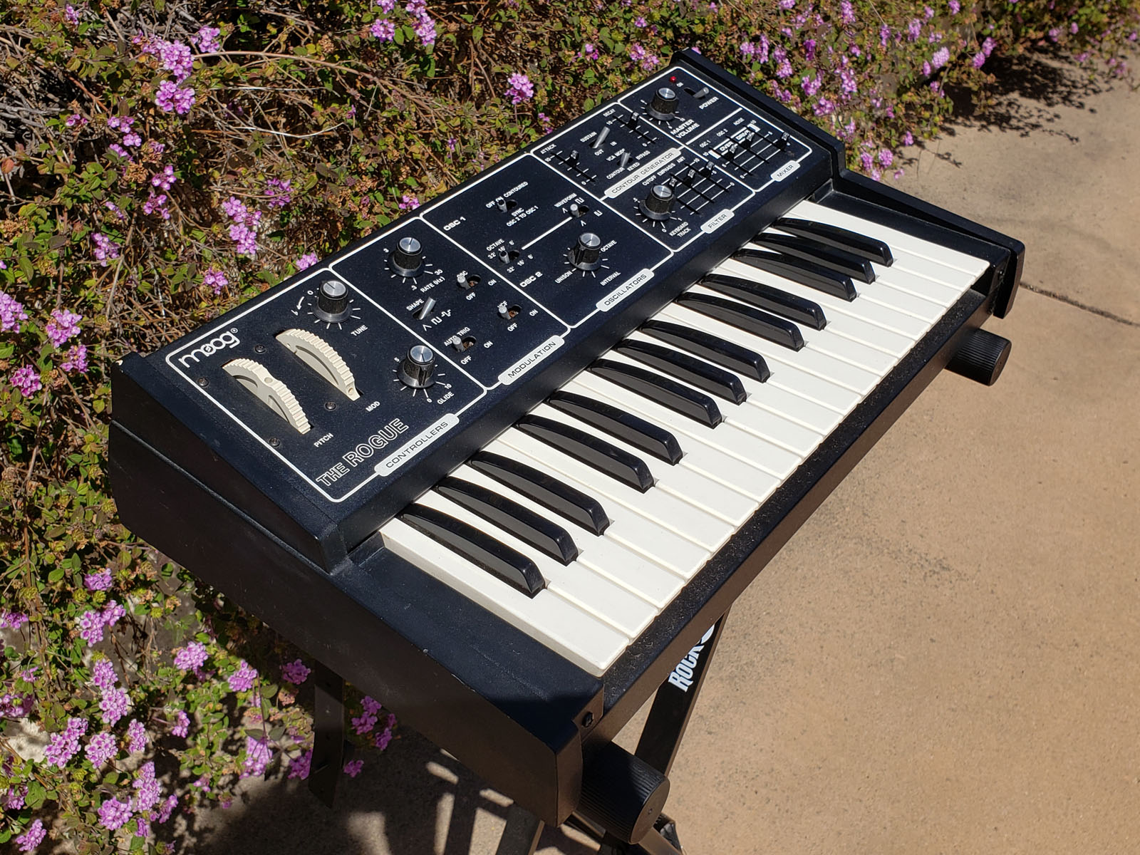 鍵盤楽器 moog rogue Moog Rogue | Vintage Synth Explorer