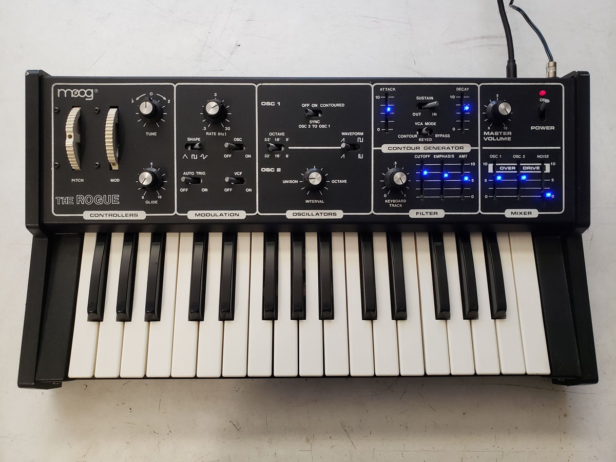 Vintage Moog Rogue Analog Synthesizer Keyboard Serviced w